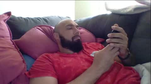 Snapshot of mr8plus chatting on March 25, 8:37 pm Mr8 online show from March 25, 8:37 pm