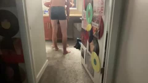 Snapshot of mr_40oz_lush chatting on January 10, 8:16 am The Honey Pot Pooh Bear online show from January 10, 8:16 am