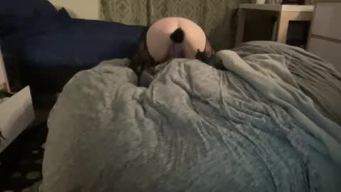 Snapshot of mr_40oz_lush chatting on February 17, 9:28 am The Honey Pot Pooh Bear online show from February 17, 9:28 am