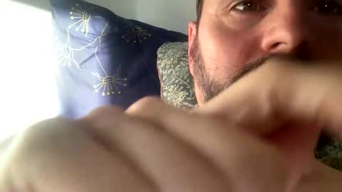 Snapshot of mr_bloome chatting on February 3, 9:25 am mr_bloome online show from February 3, 9:25 am