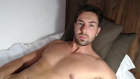 Snapshot of mr_canarias chatting on April 5, 4:48 pm Mr Canarias online show from April 5, 4:48 pm