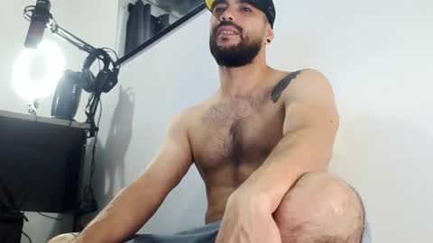 chris online show from October 2, 2:18 am