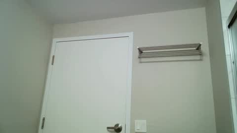 Snapshot of mr_deep1 chatting on February 9, 4:00 pm James online show from February 9, 4:00 pm