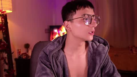 Snapshot of mr_evan1 chatting on December 29, 5:22 pm Mr Evans online show from December 29, 5:22 pm