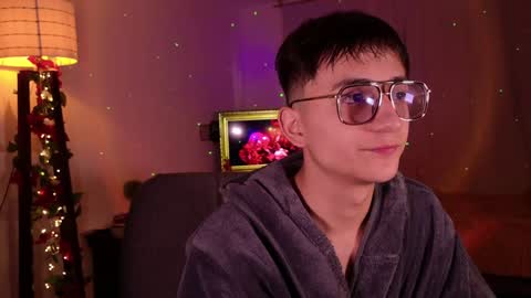 Snapshot of mr_evan1 chatting on January 10, 12:47 pm Mr Evans online show from January 10, 12:47 pm