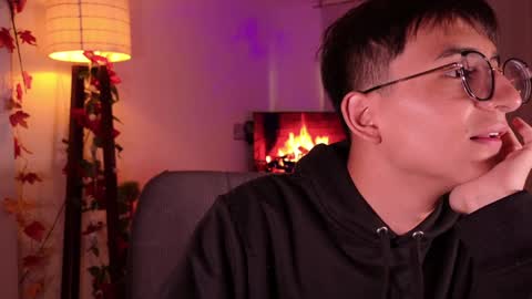 Snapshot of mr_evan1 chatting on January 23, 12:52 pm Mr Evans online show from January 23, 12:52 pm