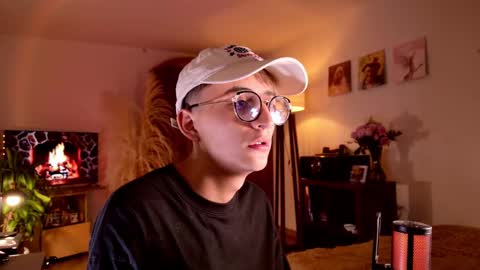 Snapshot of mr_evan1 chatting on October 4, 2:15 pm Mr Evans online show from October 4, 2:15 pm