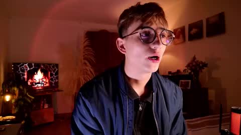 Snapshot of mr_evan1 chatting on October 14, 4:19 pm Mr Evans online show from October 14, 4:19 pm