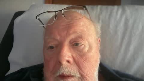 Jess online show from December 1, 7:19 pm