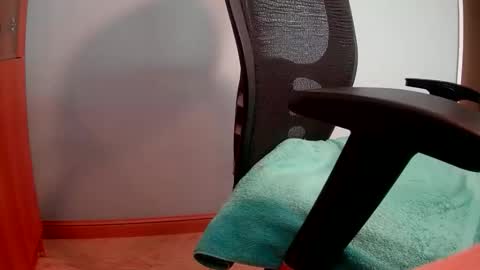 Snapshot of mr_funtease chatting on March 24, 11:32 pm Fit and Fun....10 Hung online show from March 24, 11:32 pm