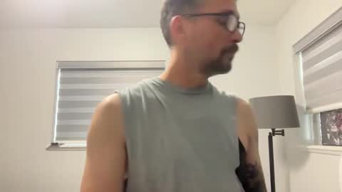 mr_halfling online show from June 7, 1:32 am