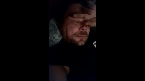 mr_i_ online show from May 5, 7:49 am