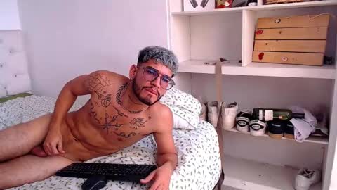 Snapshot of mr_jordan2310 chatting on February 20, 3:52 pm mr_jordan2310 online show from February 20, 3:52 pm