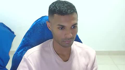 Max online show from February 24, 5:11 pm