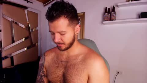 Snapshot of mr_mikee_ chatting on October 11, 3:06 am MIKEE online show from October 11, 3:06 am