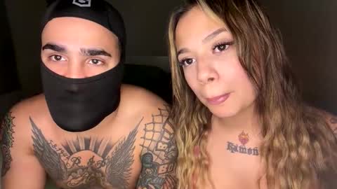 Snapshot of mr_mrs_svge chatting on March 16, 4:51 am mr_mrs_svge online show from March 16, 4:51 am