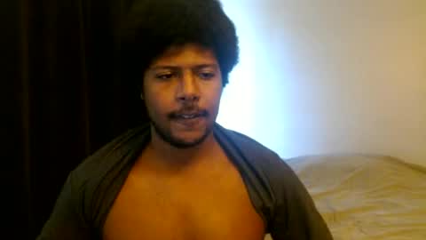 Snapshot of mr_nobody_100 chatting on July 3, 8:26 pm mr_nobody_100 online show from July 3, 8:26 pm
