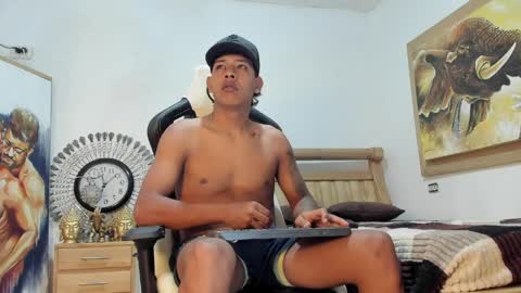 mr_stiven_ online show from March 29, 2:55 am