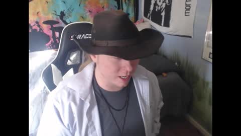 mr_strawberry online show from December 20, 5:42 pm