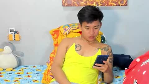 Snapshot of mr_swe3t0oth chatting on February 27, 7:01 am KYLE online show from February 27, 7:01 am