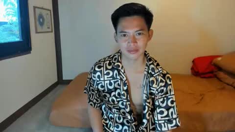 Snapshot of mr_swe3t0oth chatting on September 22, 1:18 am KYLE online show from September 22, 1:18 am