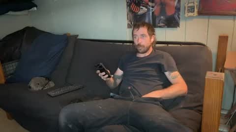 Snapshot of mr_valdor chatting on June 16, 4:09 pm Valdor online show from June 16, 4:09 pm