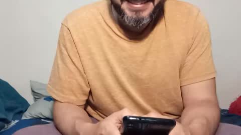 Snapshot of mrbearfreaky chatting on February 26, 8:13 am MBF online show from February 26, 8:13 am