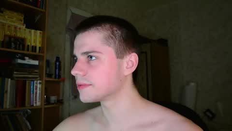 Snapshot of mrbepsik chatting on March 26, 11:21 pm Mr Roman online show from March 26, 11:21 pm