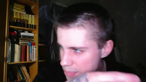 Snapshot of mrbepsik chatting on March 31, 7:36 pm Mr Roman online show from March 31, 7:36 pm