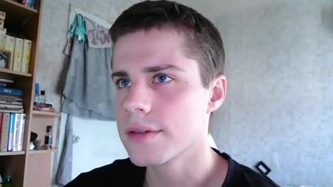 Snapshot of mrbepsik chatting on May 12, 10:34 am Mr Roman online show from May 12, 10:34 am