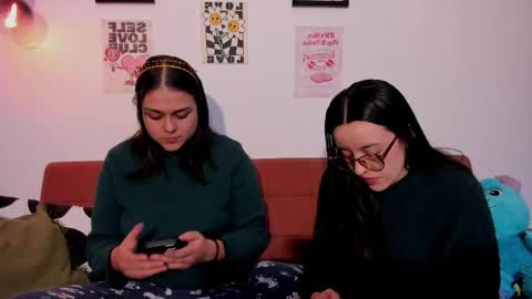 Laura online show from May 18, 11:10 pm