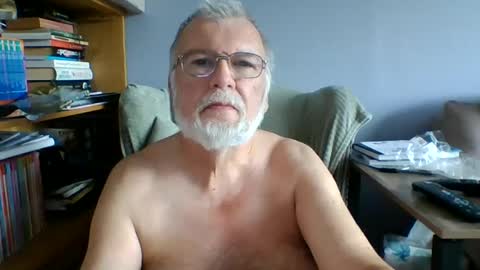 mrcloseup online show from May 31, 6:10 am