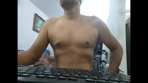 Snapshot of mrdongato01 chatting on January 4, 2:46 pm Gato online show from January 4, 2:46 pm