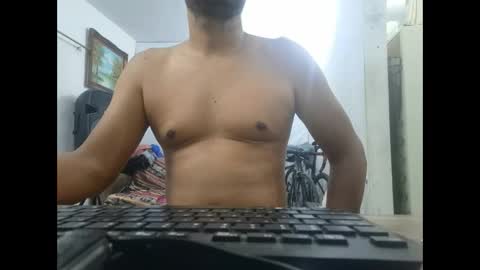 Snapshot of mrdongato01 chatting on February 9, 10:43 pm Gato online show from February 9, 10:43 pm