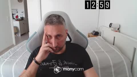 mrdr000 online show from March 20, 11:59 am