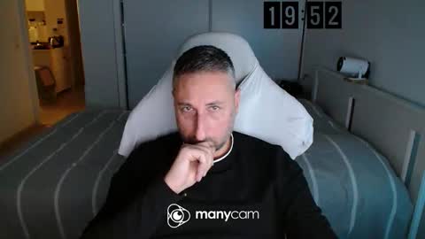 mrdr0o0o online show from November 22, 6:51 pm