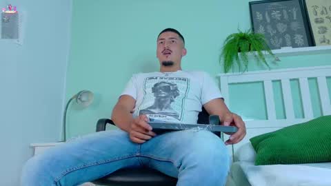 Mr Fox online show from September 27, 7:41 pm