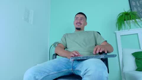 Mr Fox online show from September 28, 11:15 am