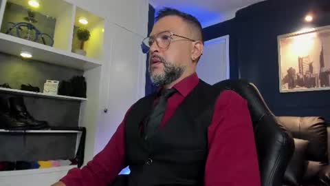Snapshot of mrfrank_tattoo chatting on June 18, 11:03 am MrFrank. online show from June 18, 11:03 am