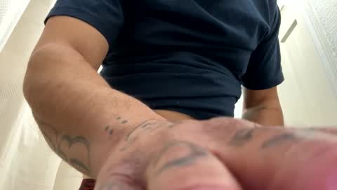 Snapshot of mrfrankfuckforfree chatting on December 23, 12:41 pm mrfrankfuckforfree online show from December 23, 12:41 pm