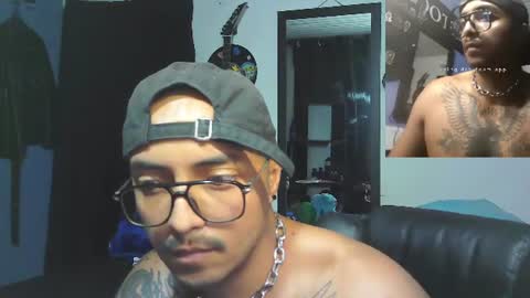 Snapshot of mrgoldenboy777 chatting on June 11, 12:32 am MrGoldenBoy online show from June 11, 12:32 am