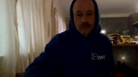 Snapshot of mrgoodkat79 chatting on March 5, 7:05 am mrgoodkat79 online show from March 5, 7:05 am