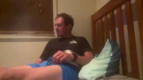 Snapshot of mrgray11xxx chatting on February 23, 1:21 pm mrgray11xxx aussie online show from February 23, 1:21 pm