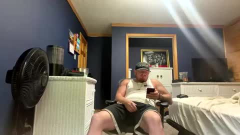 mrhandsome_1 online show from May 6, 6:24 pm