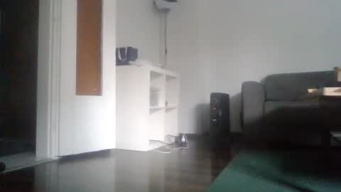 Snapshot of mrhandsomelovee chatting on March 16, 8:18 am Nikola online show from March 16, 8:18 am