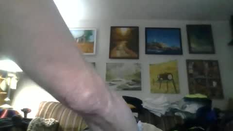 Snapshot of mrhollar chatting on May 17, 11:39 am mrhollar online show from May 17, 11:39 am
