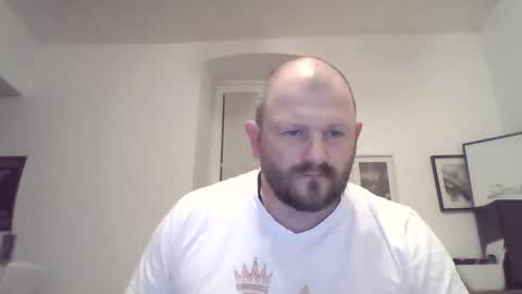 Snapshot of mrhotsex69 chatting on April 8, 12:32 am mrhotsex69 online show from April 8, 12:32 am