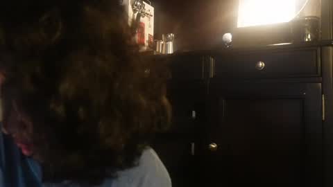 mriea_ online show from November 22, 4:22 am