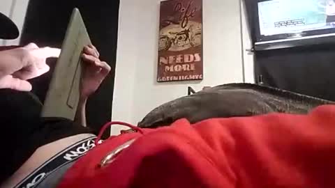 Snapshot of mrj1979 chatting on February 18, 11:50 am mrj1979 online show from February 18, 11:50 am