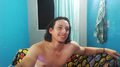 Snapshot of mrkingsaintx chatting on July 15, 1:00 am DEIVI online show from July 15, 1:00 am